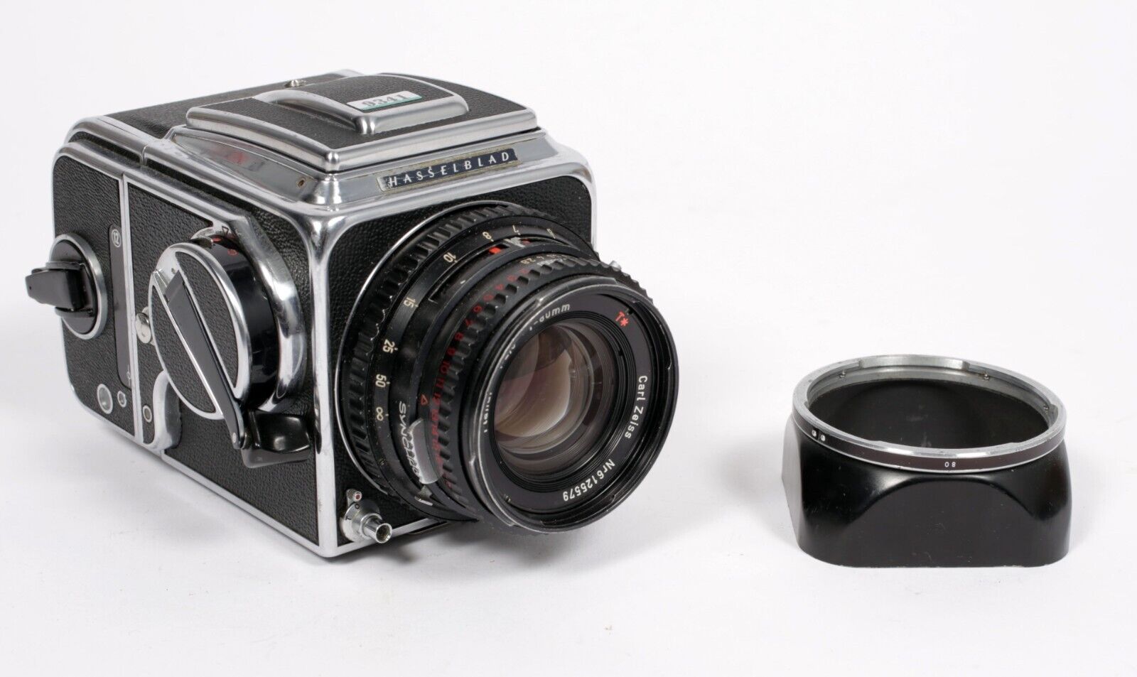Hasselblad 500C/M camera w/ Planar T* 80mm F2.8 C lens + A12 Back 